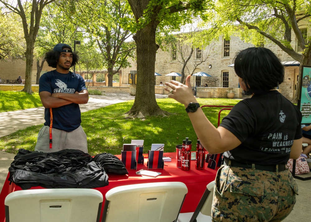 OST Austin holds a Pull Up challange at St. Edward's University