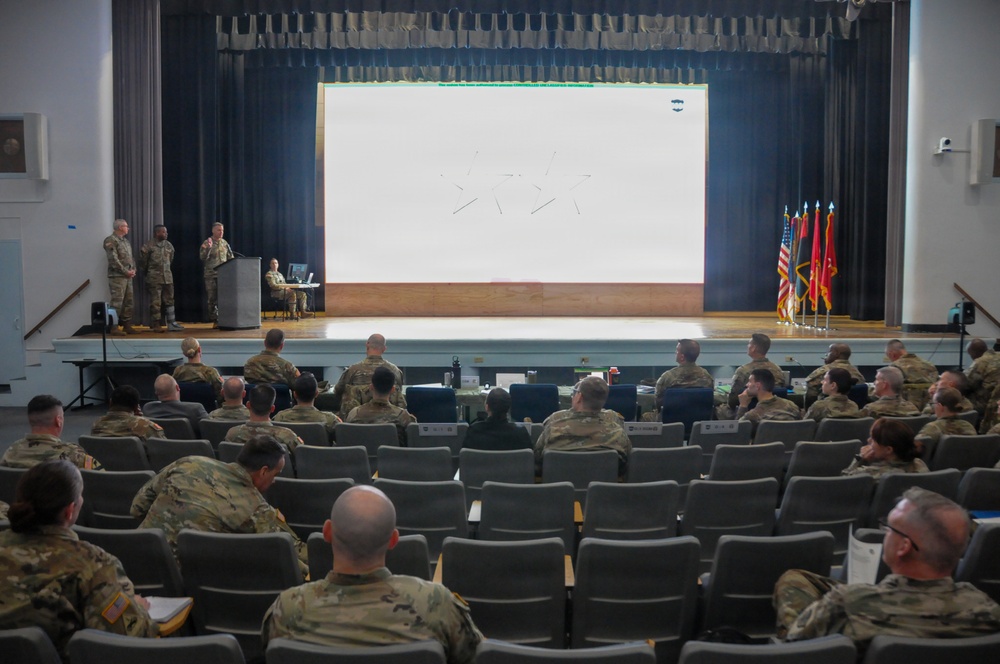 Army Reserve division hosts annual training briefing to enhance readiness