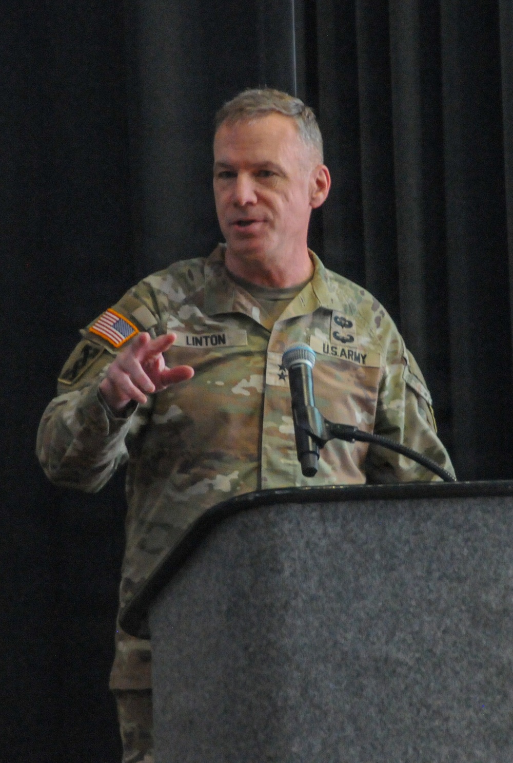Army Reserve division hosts annual training briefing to enhance readiness
