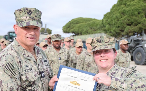 Lt. Krista Yarbrough Earns Navy Expeditionary Supply Corps Insignia