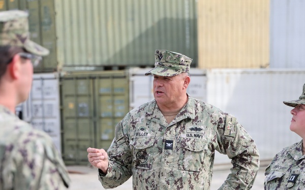 Lt. Krista Yarbrough Earns Navy Expeditionary Supply Corps Insignia