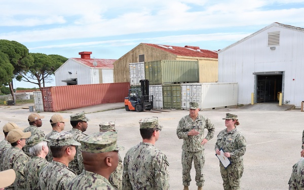 Lt. Krista Yarbrough Earns Navy Expeditionary Supply Corps Insignia