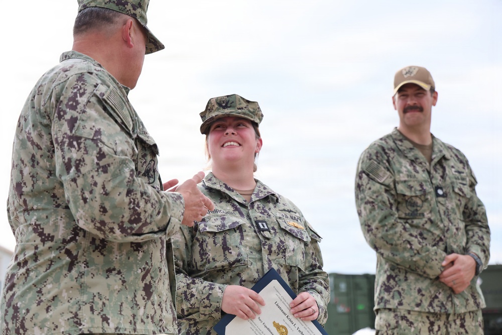 Lt. Krista Yarbrough Earns Navy Expeditionary Supply Corps Insignia
