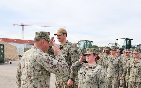 Lt. Krista Yarbrough Earns Navy Expeditionary Supply Corps Insignia