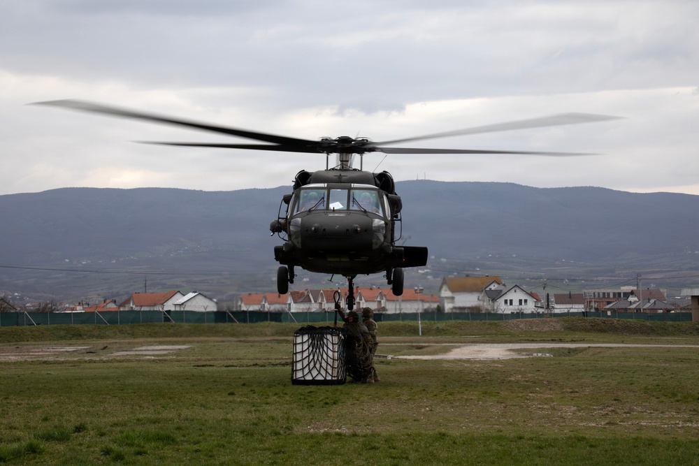 U.S. and Swiss forces conduct sling-load training in Kosovo