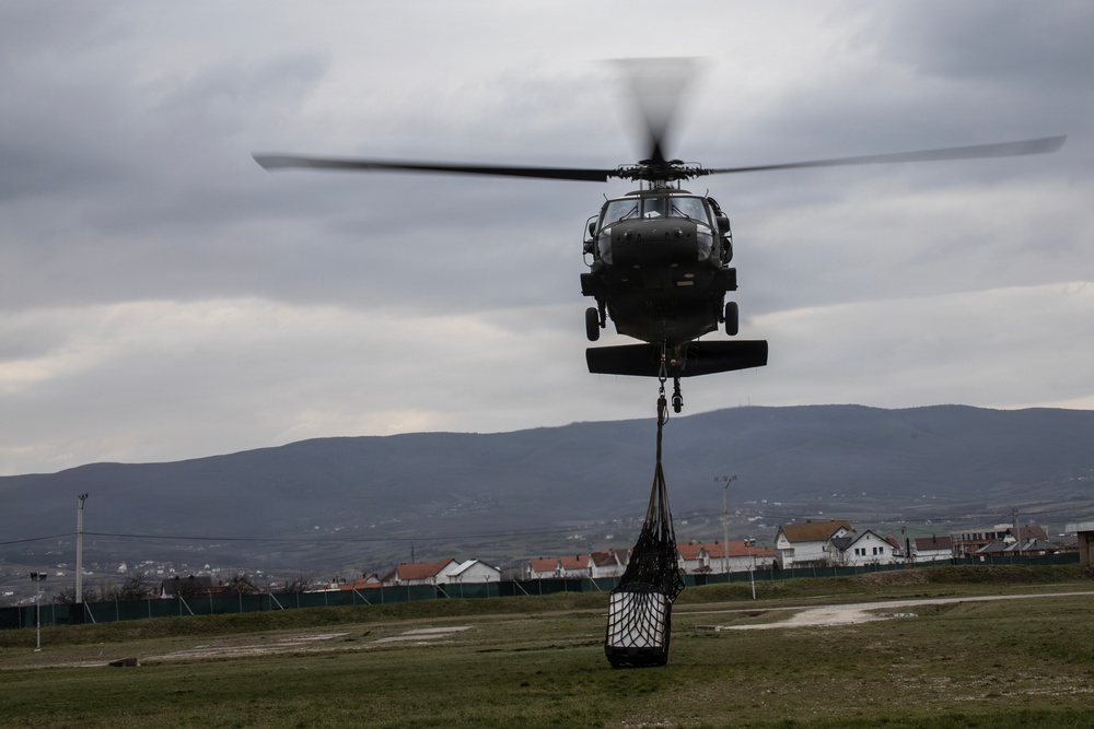 U.S. and Swiss forces conduct sling-load training in Kosovo