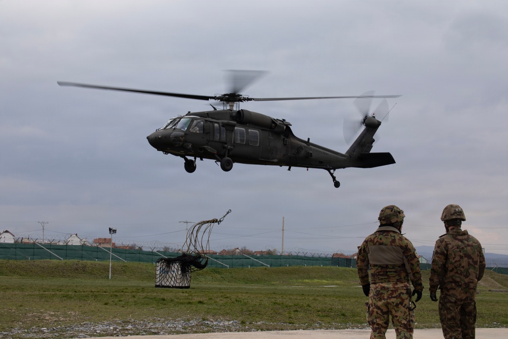 U.S. and Swiss forces conduct sling-load training in Kosovo