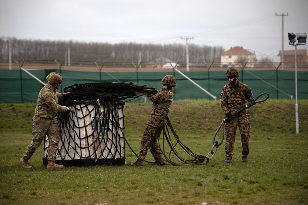 U.S. and Swiss forces conduct sling-load training in Kosovo