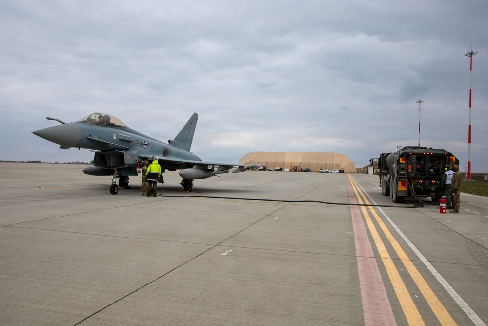 Joint refueling at Mihail Kogălniceanu Air Base underscores U.S.-German ties