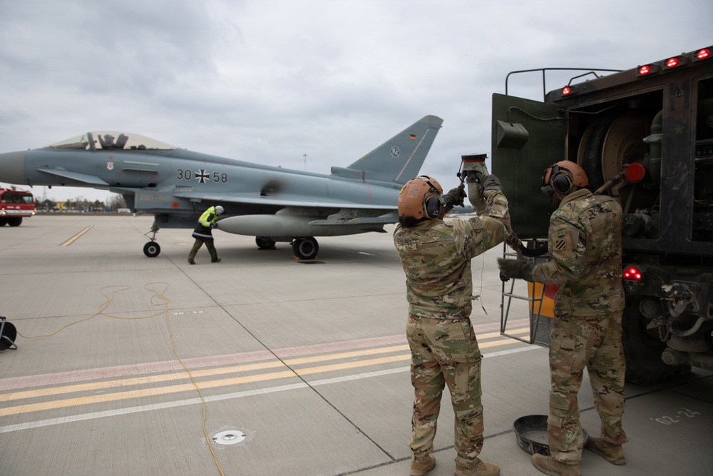 Joint refueling at Mihail Kogălniceanu Air Base underscores U.S.-German ties
