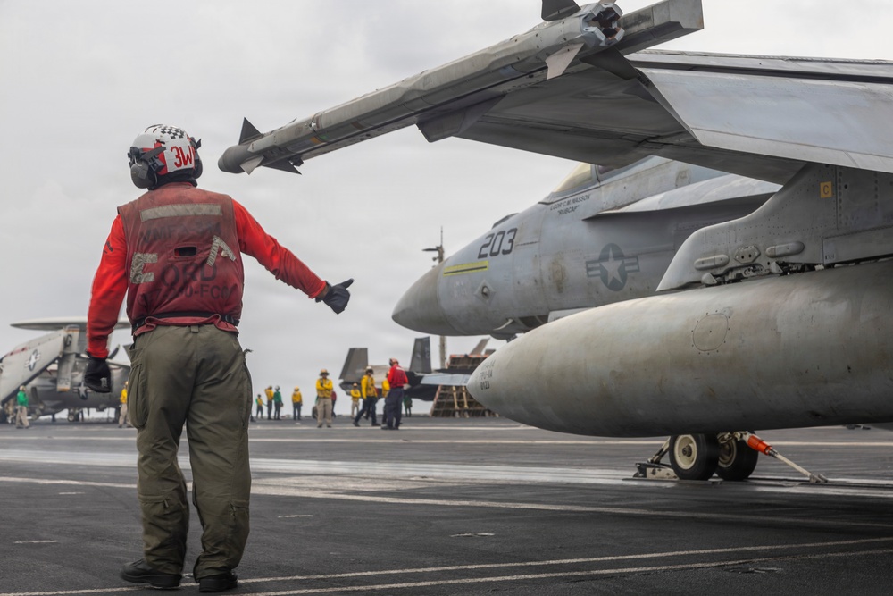 Abraham Lincoln Conducts Flight Operations