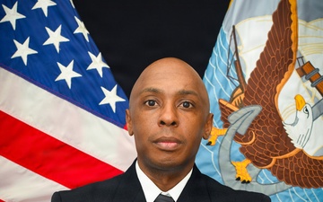 NMRTC Camp Lejeune nurse awarded Military Health System (MHS) Nursing Leadership Excellence Award