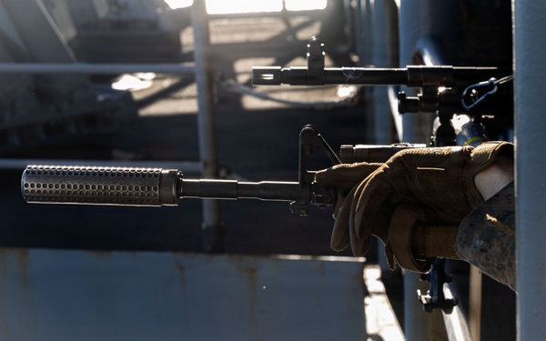 31st MEU | Lima Company conducts ship defense exercise