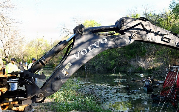 Basura Bash brings community together to clean up San Antonio, JBSA waterways