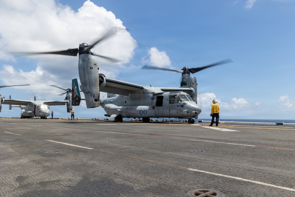 22nd MEU (SOC) | Flight Operations Aboard USS Iwo Jima
