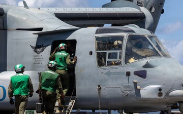 22nd MEU (SOC) | Flight Operations Aboard USS Iwo Jima
