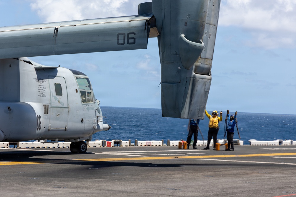 22nd MEU (SOC) | Flight Operations Aboard USS Iwo Jima