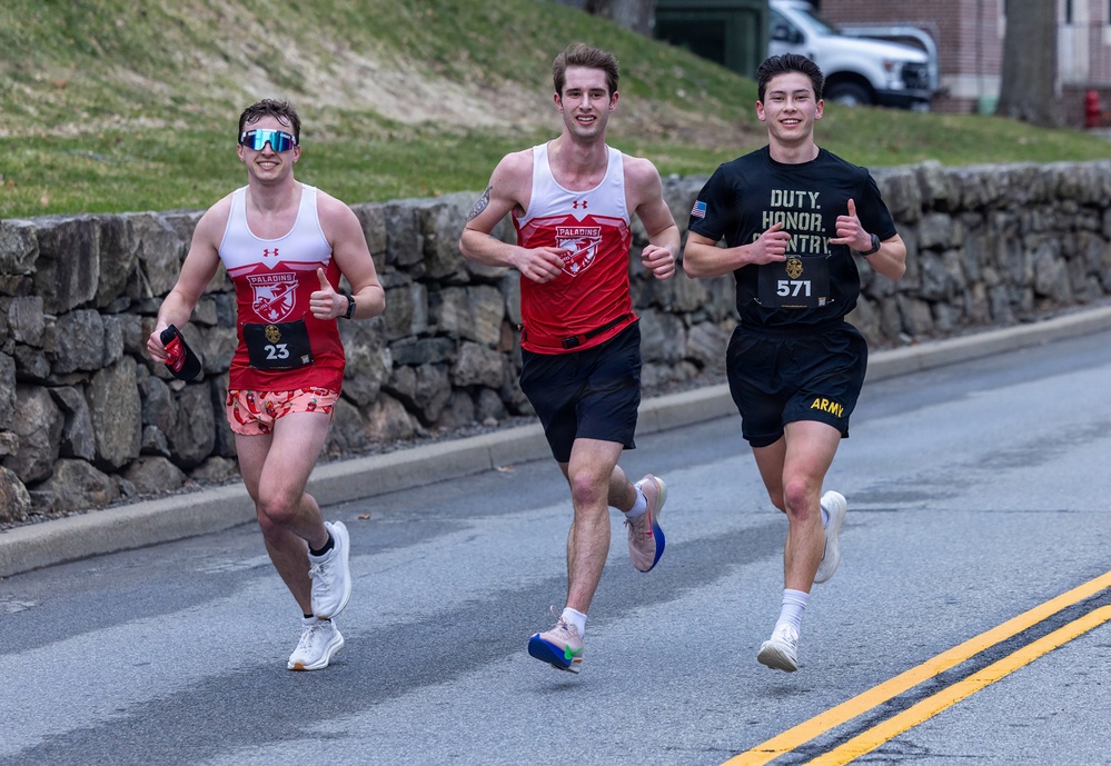 Cadet Marathon team hosts 10th annual half marathon, honors fallen USMA graduates