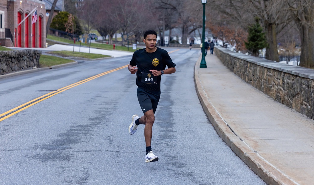 Cadet Marathon team hosts 10th annual half marathon, honors fallen USMA graduates