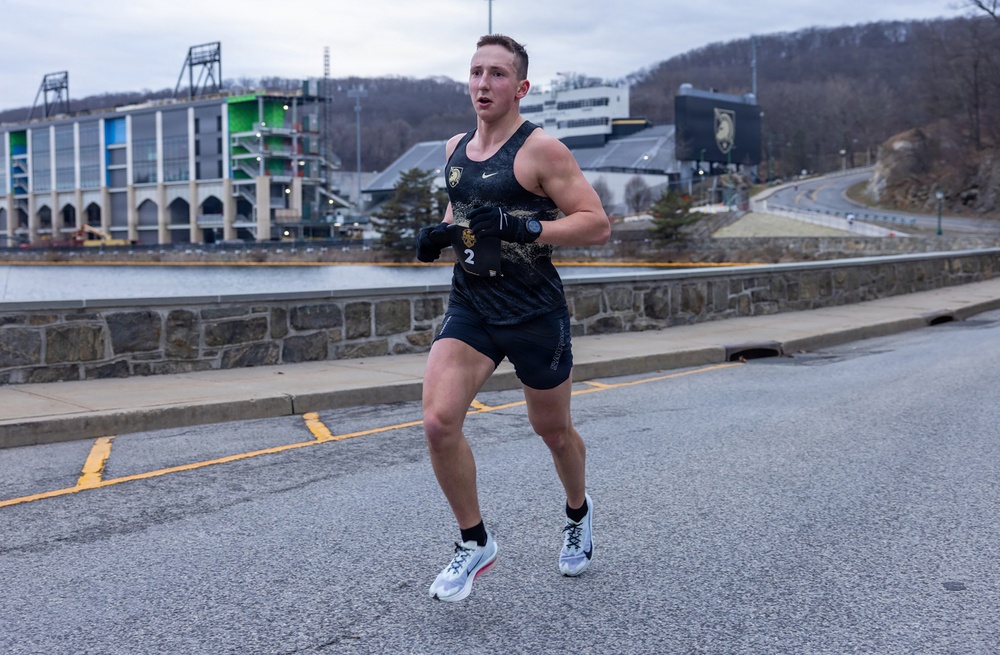 Cadet Marathon team hosts 10th annual half marathon, honors fallen USMA graduates