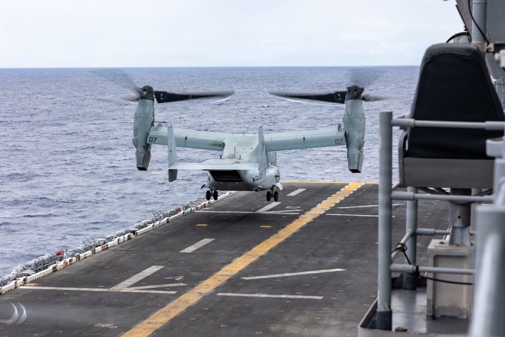 22nd MEU (SOC) | Flight Operations aboard USS Iwo Jima