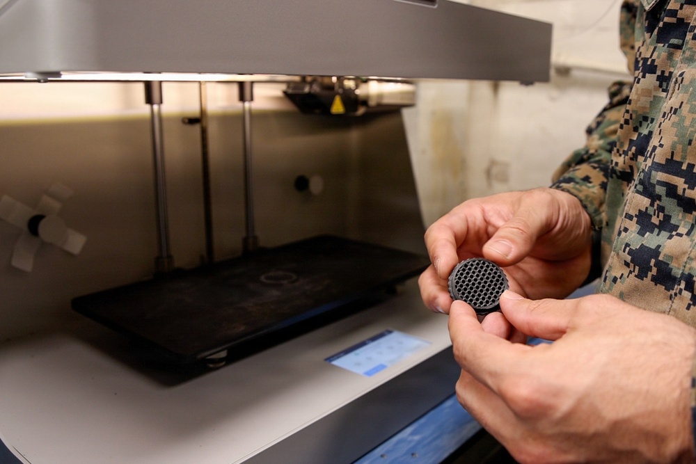 22nd MEU (SOC) | CLB 26 Operates the Tactical Fabrication Advance Manufacturing Kit (TACFAB)