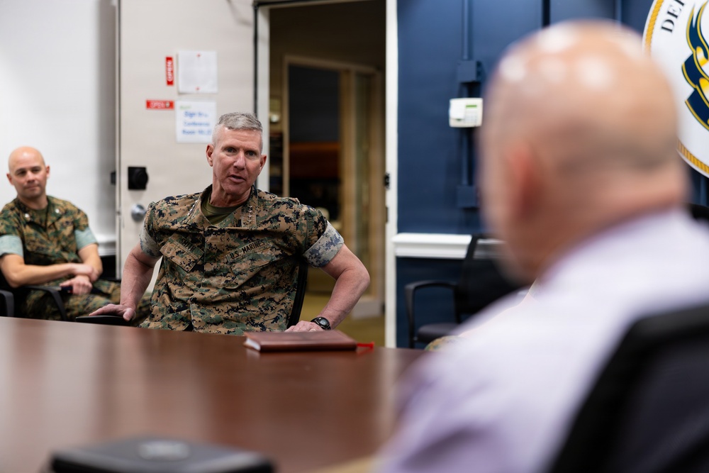 The Commandant, Gen. Eric M. Smith visits Patuxent River Naval Air Systems Command