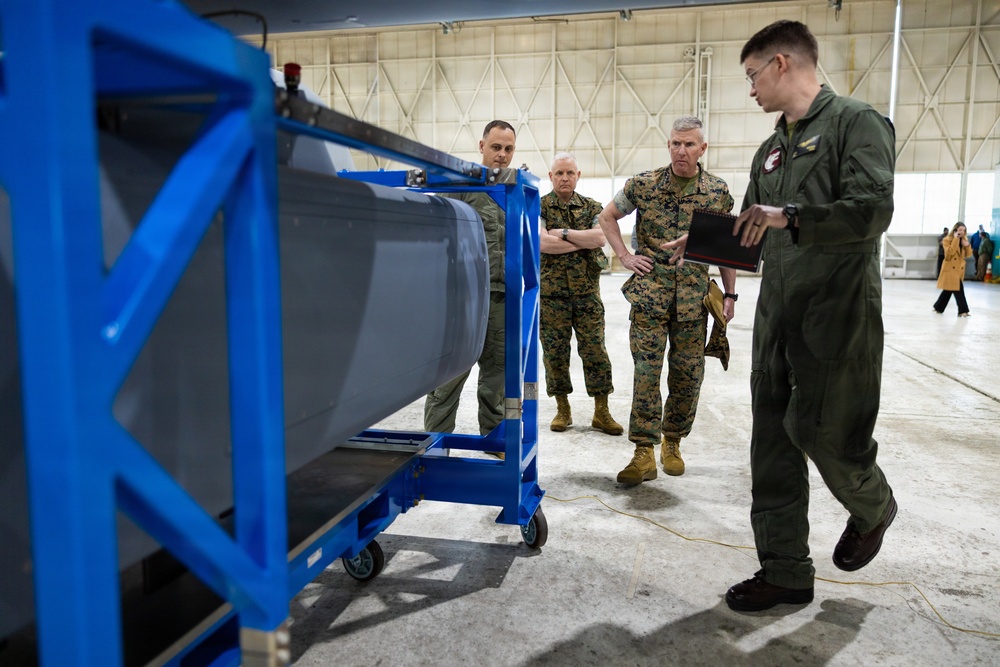 The Commandant, Gen. Eric M. Smith visits Patuxent River Naval Air Systems Command