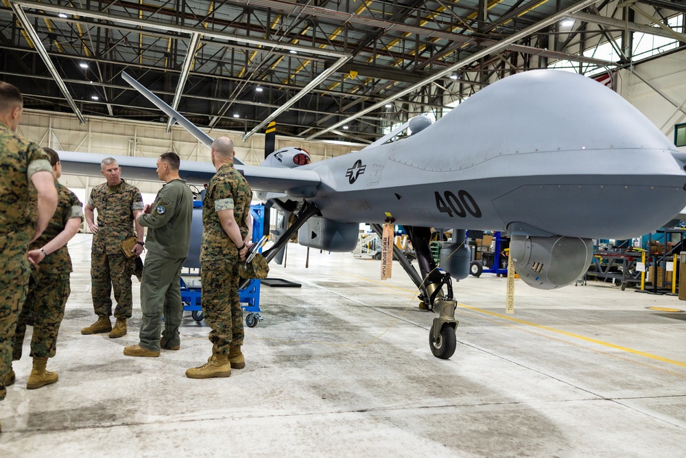 The Commandant, Gen. Eric M. Smith visits Patuxent River Naval Air Systems Command