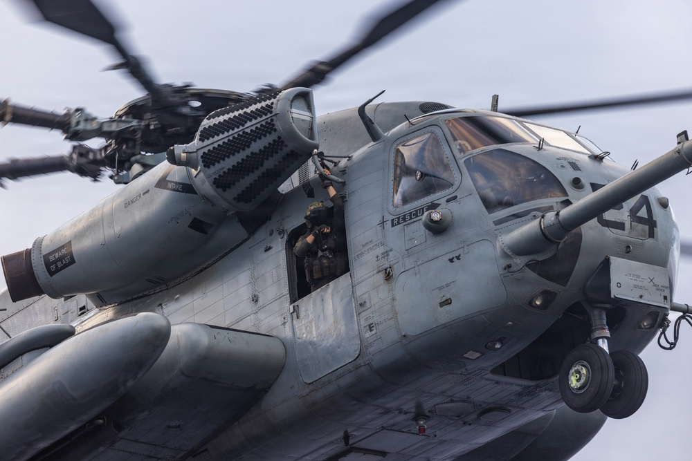 22nd MEU (SOC) | VMM-263 (REIN) CH-53E Flight Operations Aboard USS San Antonio
