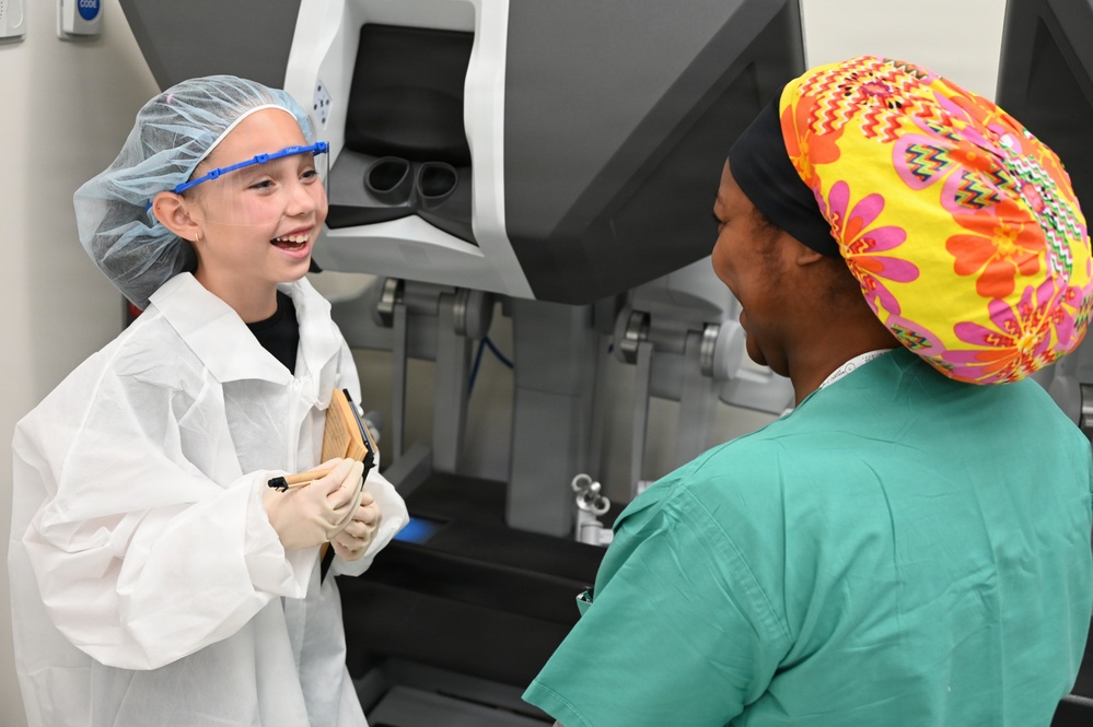 CRDAMC hosts Fort Hood Child and Youth Services STEM program home schoolers