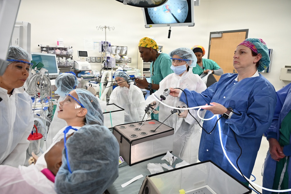 CRDAMC hosts Fort Hood Child and Youth Services STEM program home schoolers