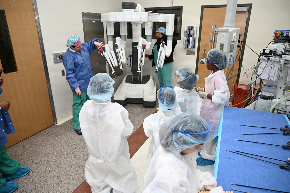 CRDAMC hosts Fort Hood Child and Youth Services STEM program home schoolers