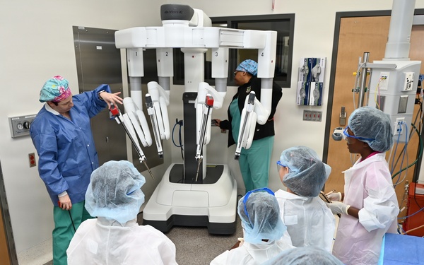 CRDAMC hosts Fort Hood Child and Youth Services STEM program home schoolers