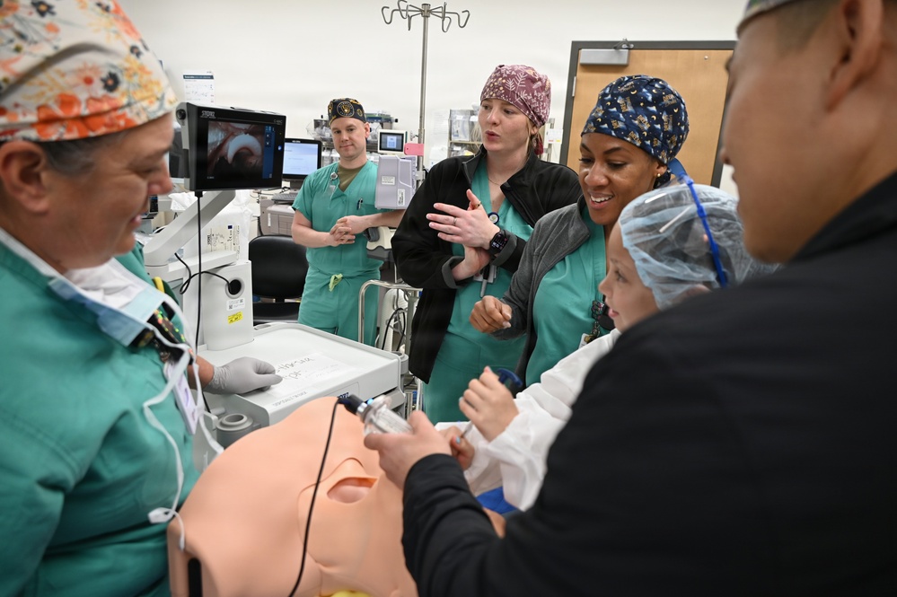 CRDAMC hosts Fort Hood Child and Youth Services STEM program home schoolers