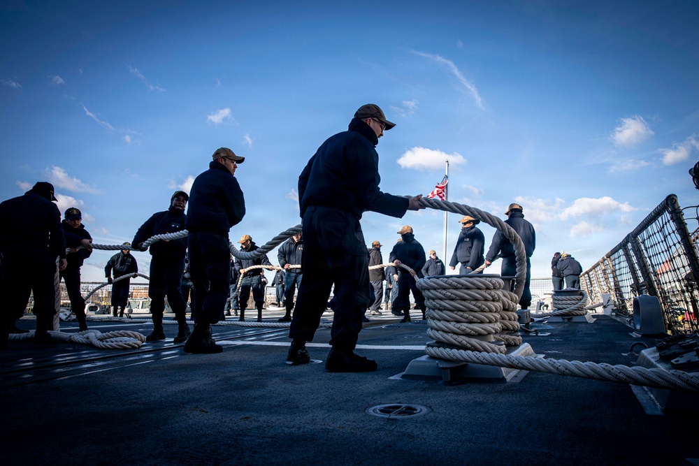 USS Harvey C. Barnum Jr. (DDG 124) Departs Boston