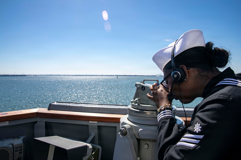 USS Harvey C. Barnum Jr. (DDG 124) Arrives at Naval Station Norfolk