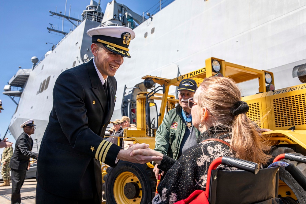 USS Harvey C. Barnum Jr. (DDG 124) Arrives at Naval Station Norfolk