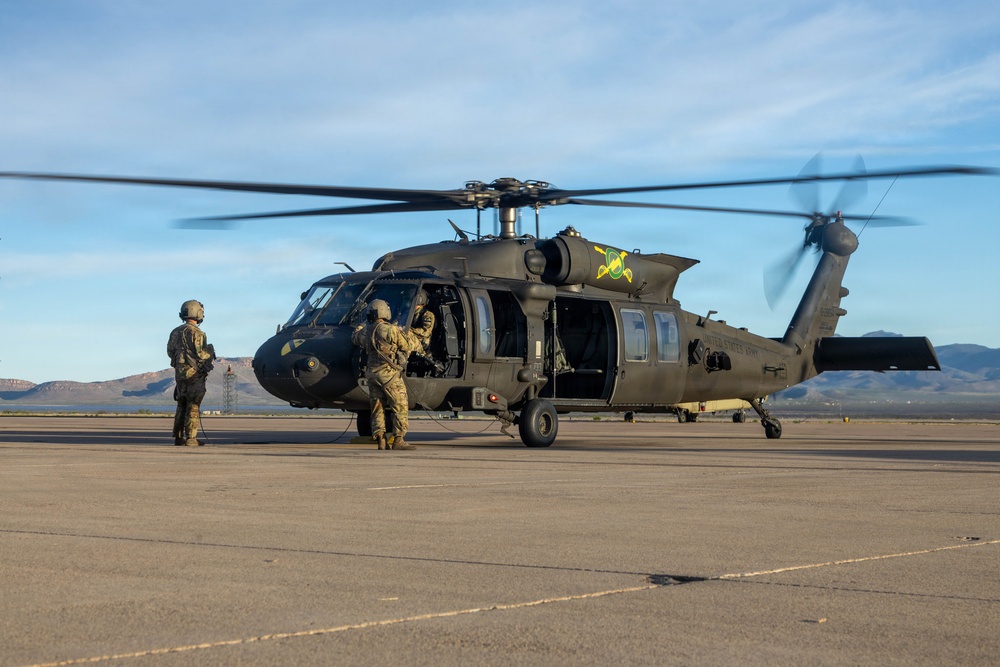 JTF-SB Army Soldiers prepare for flight operations
