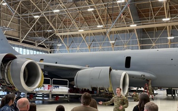 Medical Lake School District tours Fairchild AFB