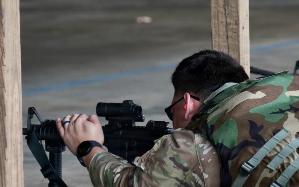 146 SFS qualifies 146 AES on M4 rifle at exercise Sentry South 26-2