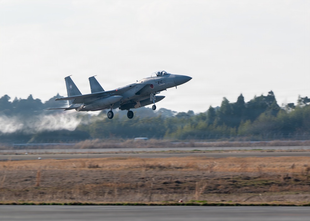 U.S. F-35s, JASDF engage in air and ground operations during NATR 26-1