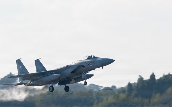 U.S. F-35s, JASDF engage in air and ground operations during NATR 26-1