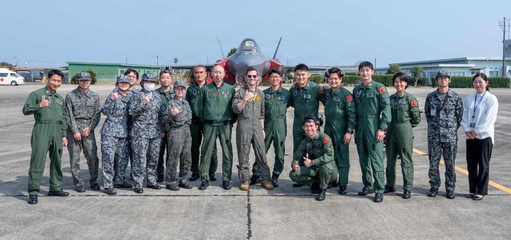 U.S. F-35s, JASDF engage in air and ground operations during NATR 26-1