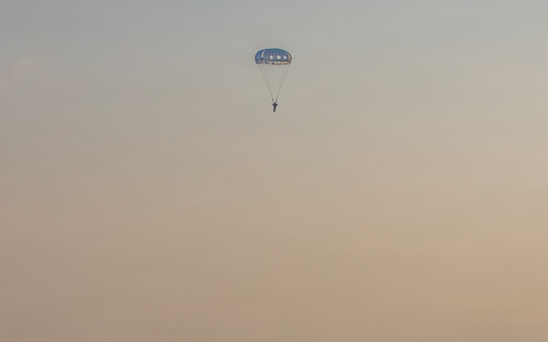 Soldiers and Green Berets with 1st SFG (A), U.S. Army Rangers,  and U.S. Marines Conduct Joint Jump