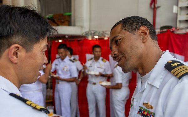 USS Fitzgerald leadership visits JS Kumano for a reception