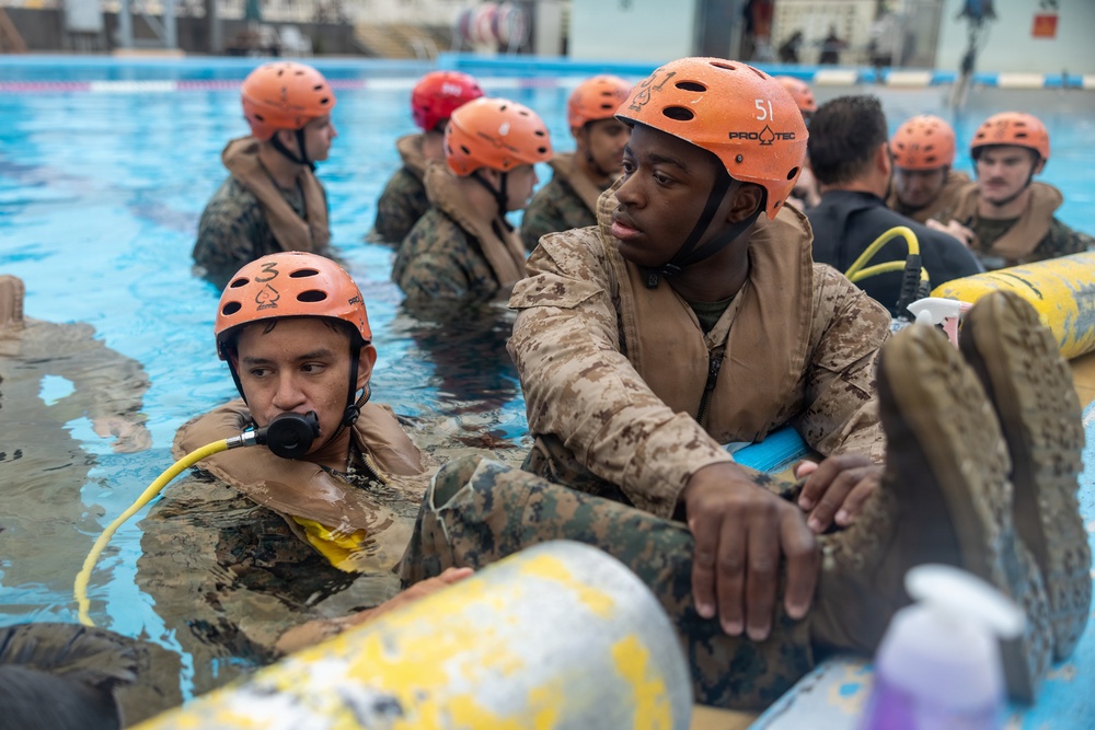 3rd MLG Underwater Egress Training