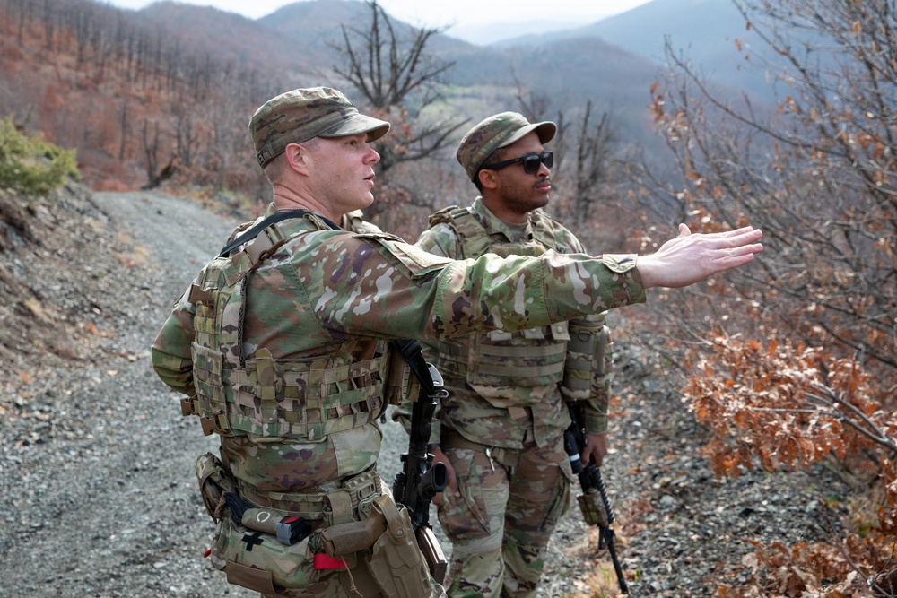 Florida Army National Guardsmen conduct patrol along Kosovo’s Administrative Boundary Line
