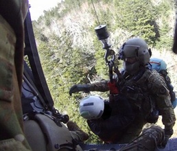 Tennessee Guardsmen rescue hiker in East Tennessee