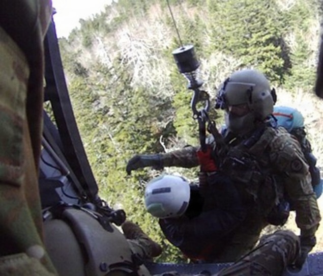 Tennessee Guardsmen rescue hiker in East Tennessee